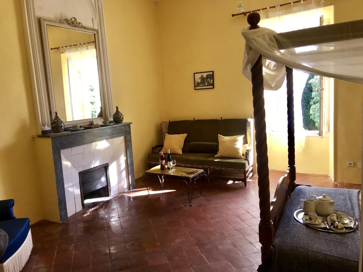 Готель Domaine Mas Pigne Sauve Екстер'єр фото